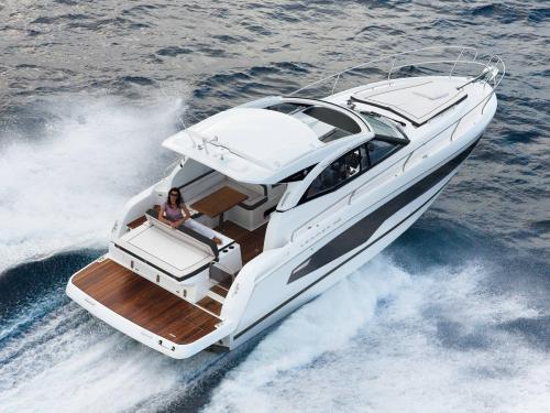 Motorboat Leader 36 for rent in Sant Agata di Militello