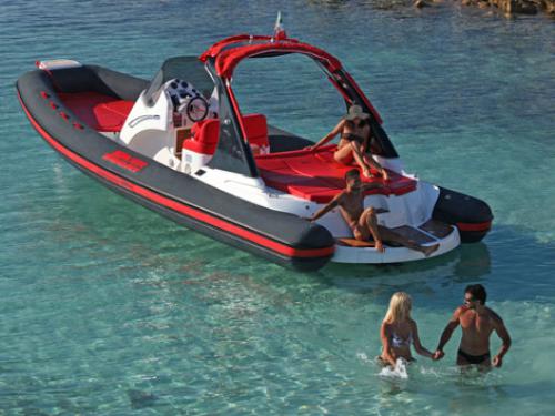 Motorboat Mainstream 800 EFB for charter in Trogir