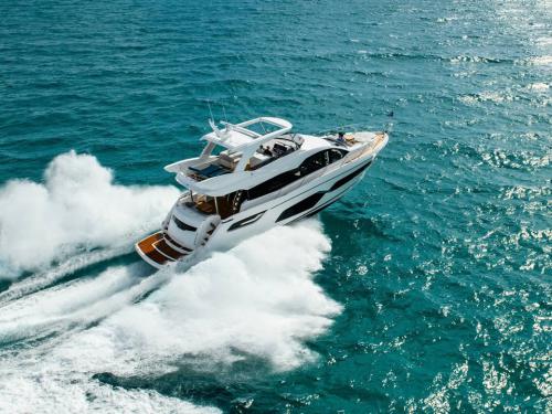 Motorboat Manhattan 68 for charter in Split