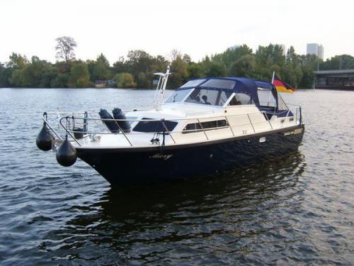 Motor yacht Marco 860 AK for rent in Town Harbour Malchow