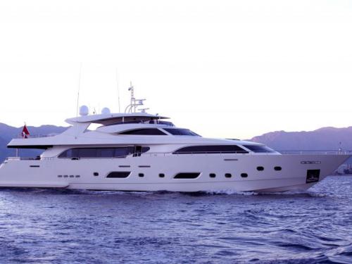 Yacht Mengi Yay 130 chartern in Bodrum Marina Milta