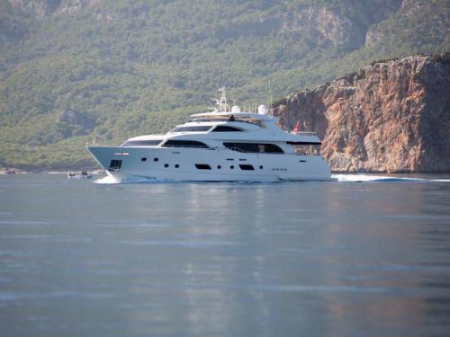 Motoryacht Mengi Yay 130 chartern in Bodrum