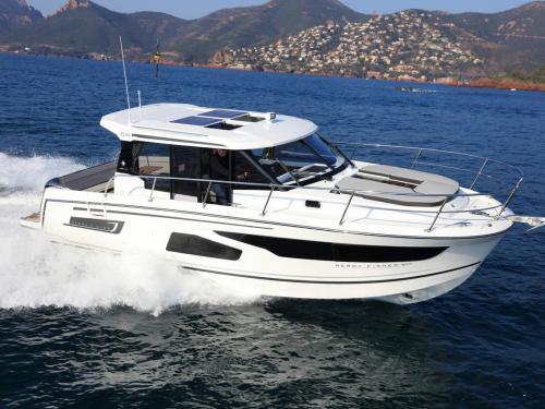 Yacht Merry Fisher 1095 available for charter in Zadar