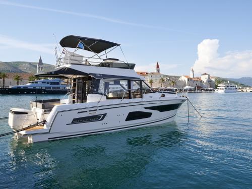 Motoryacht Merry Fisher 1095 Yachtcharter in Trogir