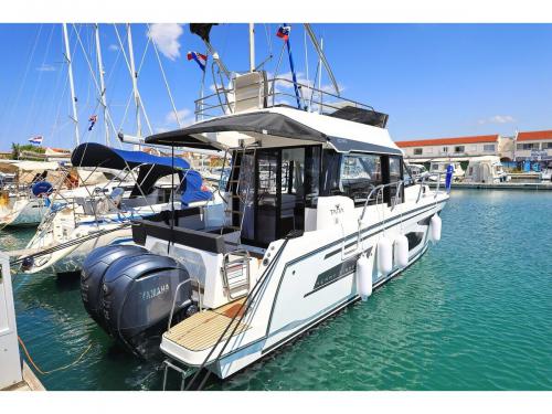 Yacht Merry Fisher 1095 for rent in Pirovac Yacht Merry Fisher 1095 for rent in Pirovac