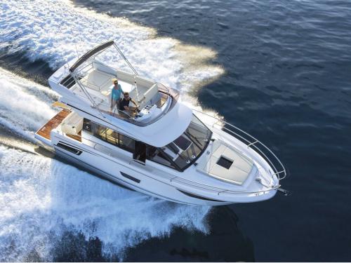 Motorboat Merry Fisher 38 Fly for rent in Krk