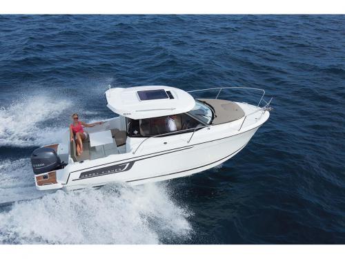 Motorboat Merry Fisher 695 for rent in Sukosan Bibinje