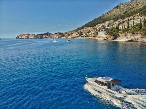 Motoryacht Merry Fisher 795 Yachtcharter in Dubrovnik