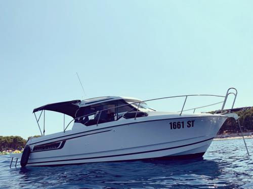 Motor yacht Merry Fisher 795 for hire in Split