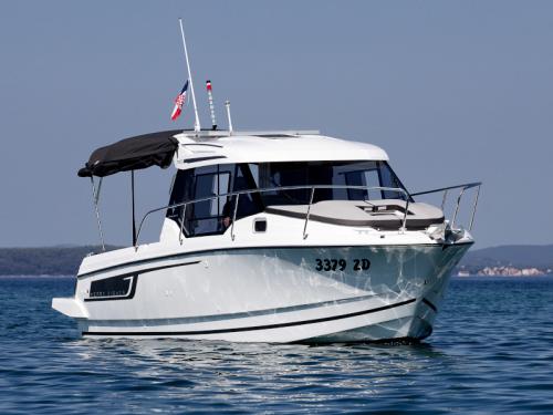 Yacht Merry Fisher 795 available for charter in Zadar