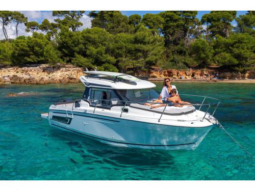 Yacht Merry Fisher 795 available for charter in Vodice