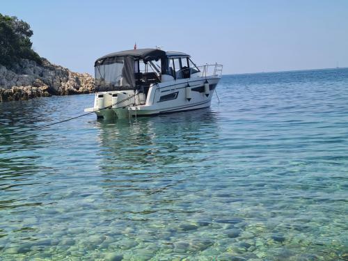 Motorboat Merry Fisher 895 for rent in SCT Marina Trogir