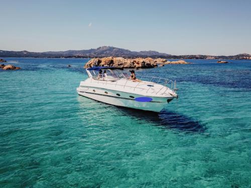 Yacht Mira 40 Yachtcharter in Portisco