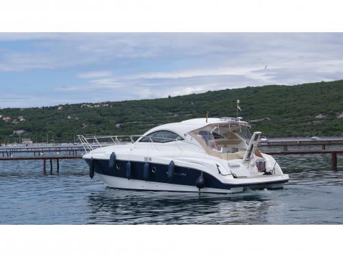 Yacht Monte Carlo 37 for rent in Krk