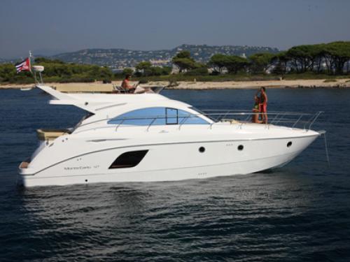 Motoryacht Monte Carlo 47 Fly Yachtcharter in ACI Marina Split