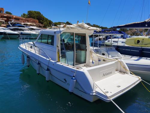 Motor yacht Moraga 910 available for charter in Santa Ponsa