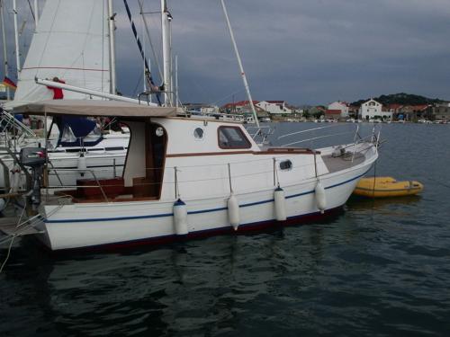 Motoryacht MY Franka Yachtcharter in Marine Betina