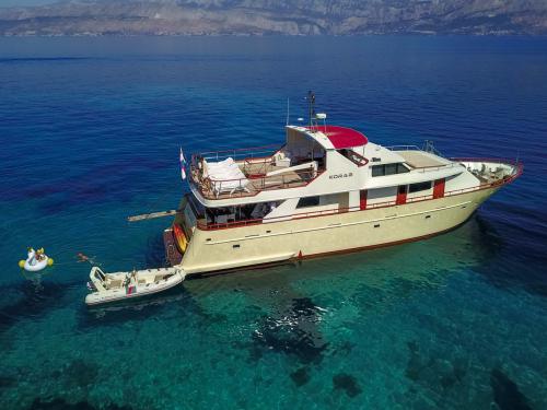 M/Y Korab Luxus Yachcharter in Trogir (Kroatien)