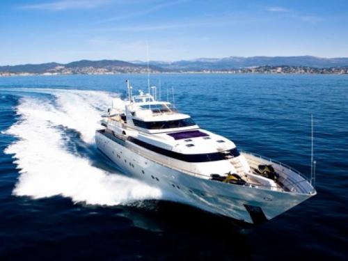 Yacht MY Sunliner X for charter in Antibes