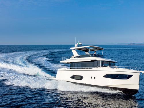Motorboot Navetta 52 chartern in Seget