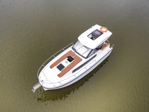 Motor yacht Nexus Revo 870 for rent in Wegorapa