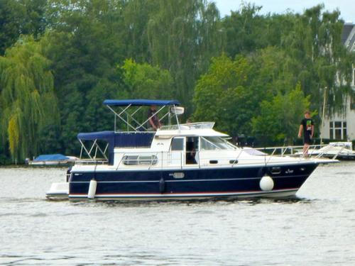 Yacht Nimbus 380 Commander for charter in Berlin City