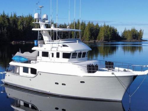 Motor yacht Nordhavn 55 for hire in Bellingham Marina