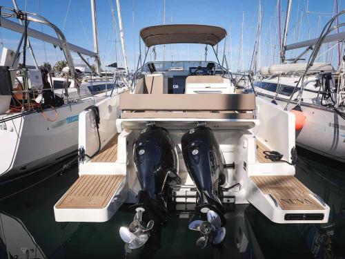 Yacht Nuva M9 chartern in Palma