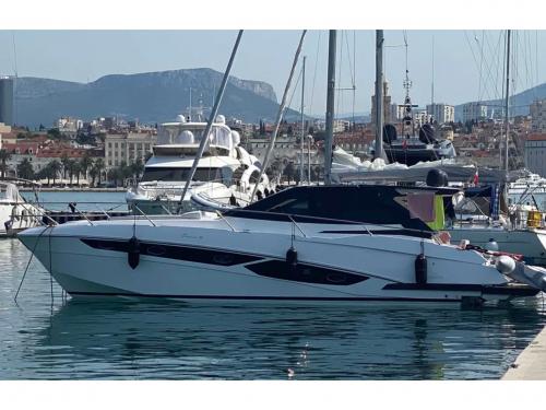 Motoryacht Parana 38 chartern in Dubrovnik