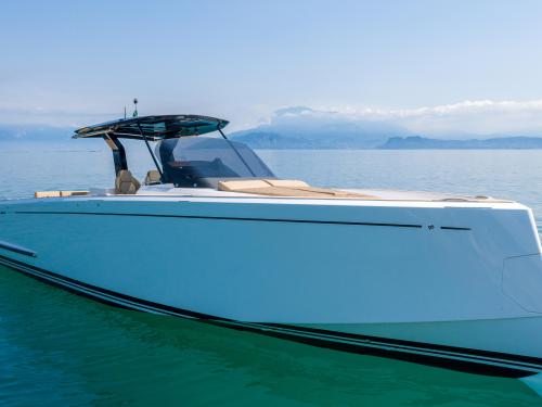 Motor yacht Pardo 38 for charter in Goecek