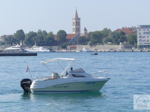Motoryacht Passport 430 chartern in Zadar