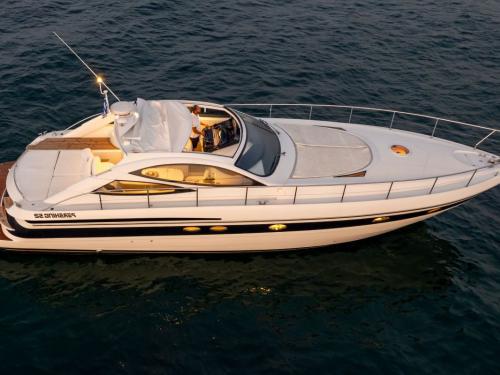 Yacht Pershing 52 for rent in Piraeus