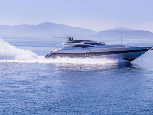 Yacht Pershing 90 for hire in Athens