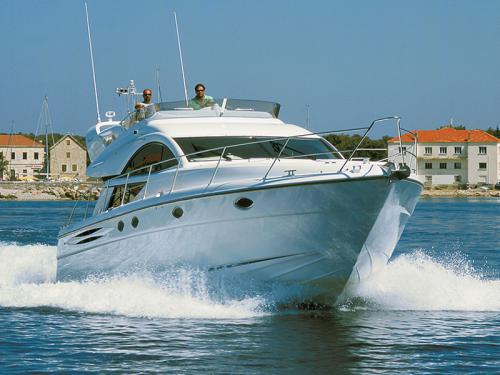 Yacht Phantom 50 chartern in Sibenik