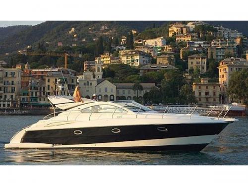 Motor yacht Platinum 40 for rent in Lavagna