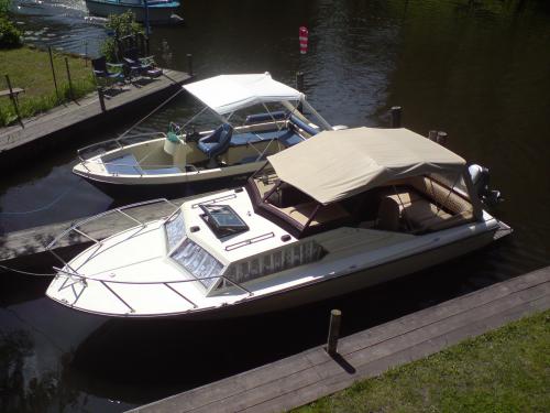 Motorboat Poseidon available for charter in Berlin City