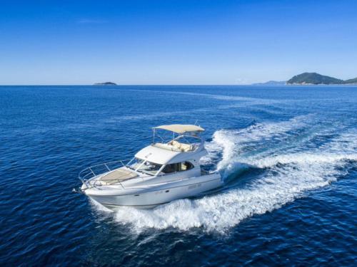 Motoryacht Prestige 36 Yachtcharter in Komolac