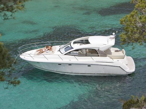 Yacht Prestige 38 S for hire in Split