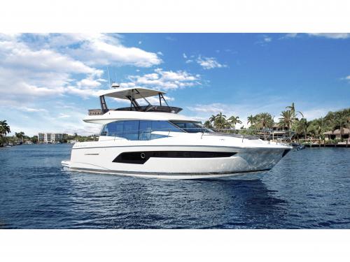 Motoryacht Prestige 520 chartern in Rogoznica