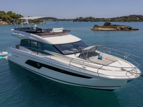 Motor yacht Prestige 520 available for charter in Porto Heli