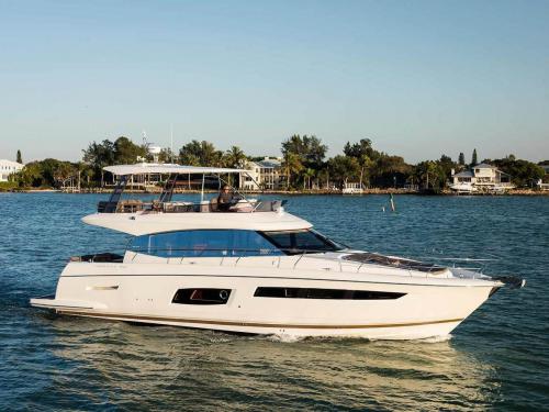 Yacht Prestige 560 S chartern in Palma