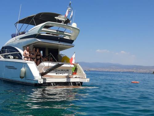 Motorboot Princess 43 chartern in Dubrovnik