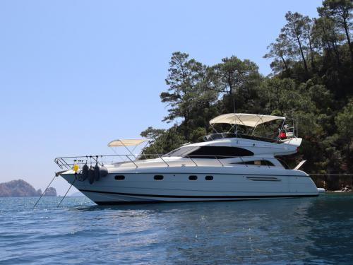 Motor yacht Princess 56 for charter in Goecek