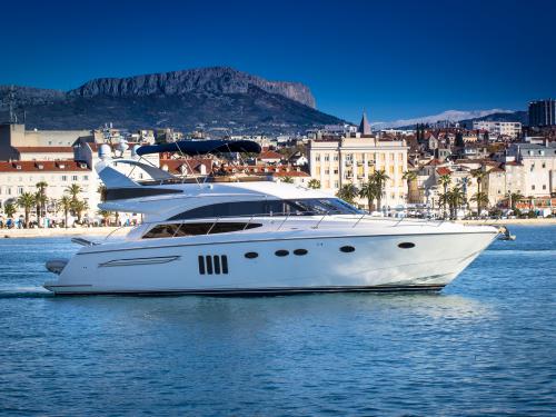 Motorboot Princess 62 Yachtcharter in Split