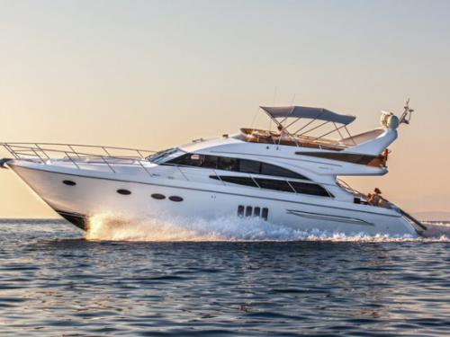 Yacht Princess 62 chartern in Split