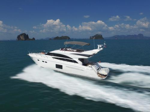 Motorboot Princess 64 chartern in Phuket