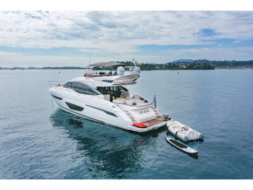 Motorboot Princess S65 chartern in Gouvia Motorboot Princess S65 chartern in Gouvia