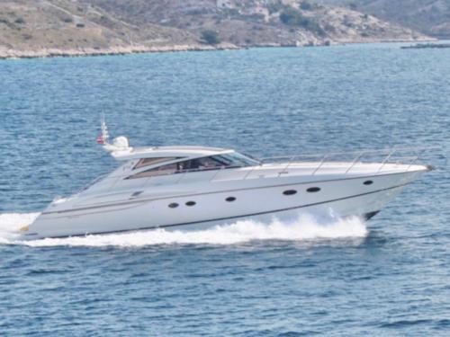 Motor yacht Princess V58 for charter in Primosten