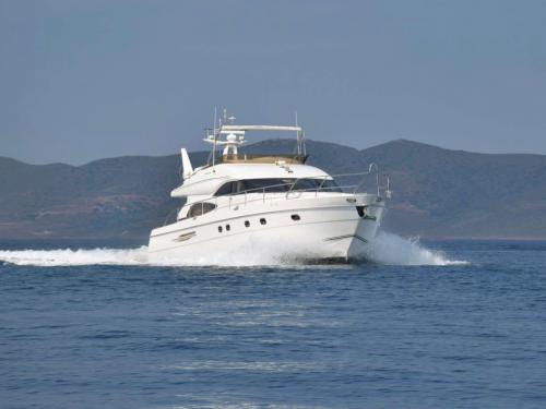 Motorboat Princess V65 for hire in Lavrio
