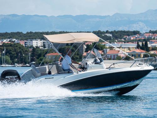 Motoryacht Quicksilver 605 Yachtcharter in Zadar